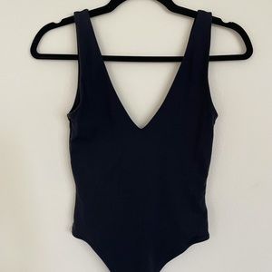 Aritzia Babaton Bodysuit V Line
